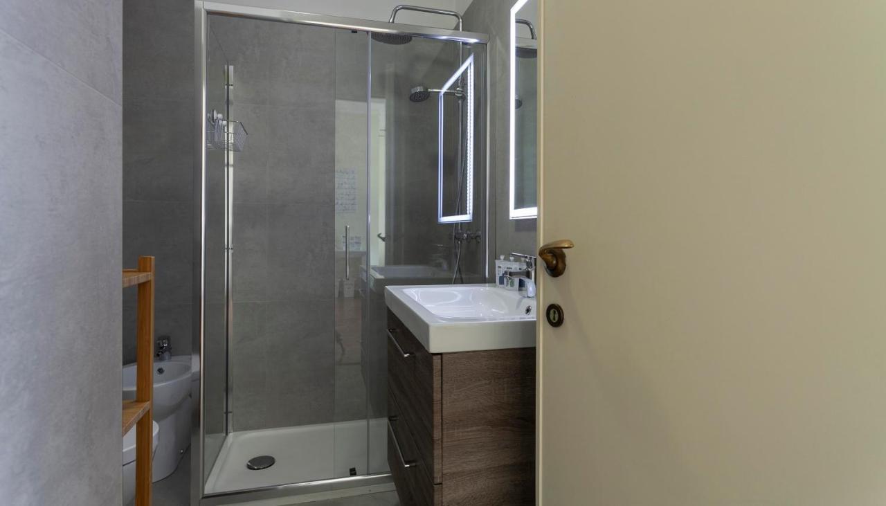 Appartamento Italianway-Santo Stefano 5 Milano Esterno foto