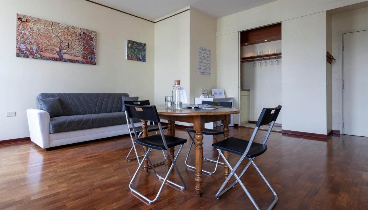 Appartamento Italianway-Santo Stefano 5 Milano Esterno foto